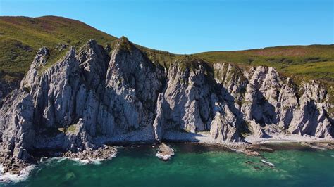 The Enchanting Cliffs of the Raven: A Symphony of Nature's Majesty