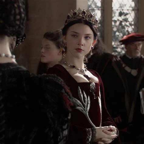 The Enchanting Ensembles of Anne Boleyn: A Style Icon from History