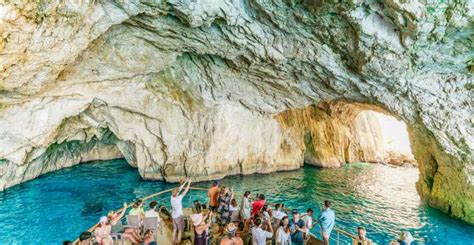 The Enchanting Island of Antipaxos: An Unforgettable Escape to Pristine Paradise