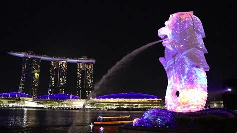 The Enchanting Merlion Park Light Show