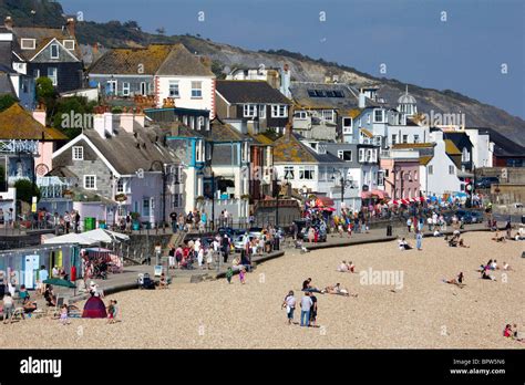 The Enchanting Seaside Town of Lyme Regis: A Guide to Dorset's Coastal Gem