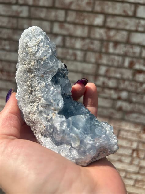 The Enchanting Spectrum of Celestite