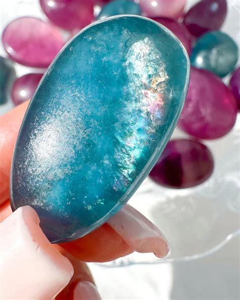 The Enchanting World of Fluorite Crystals: Unveil their Therapeutic Powers