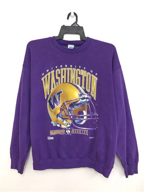 The Enduring Appeal of University of Washington Vintage Sweatshirts