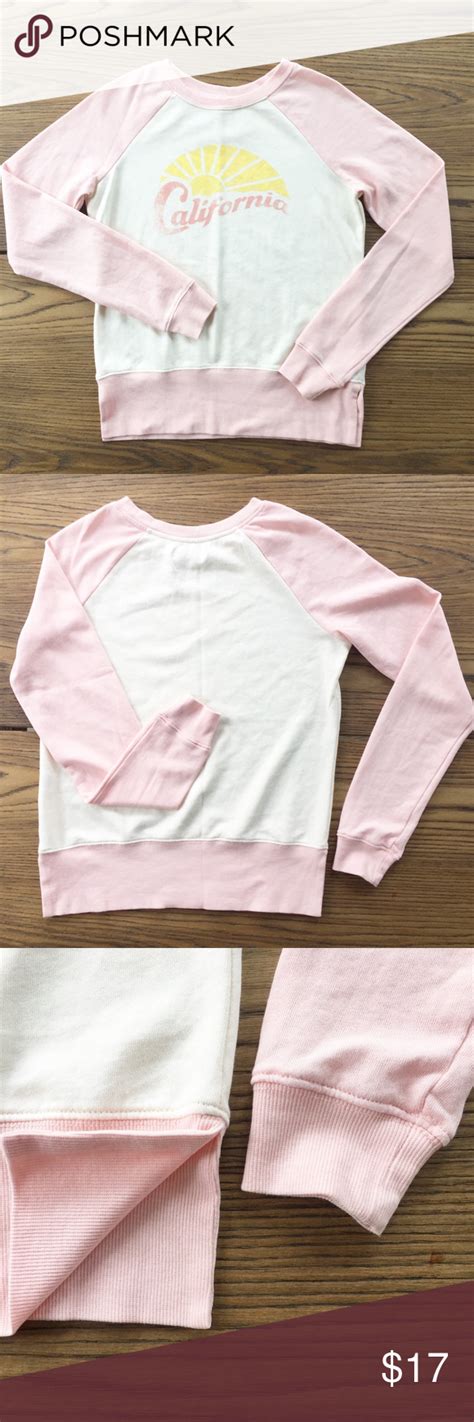 The Essence of Comfort: Grayson Threads Sweatshirts