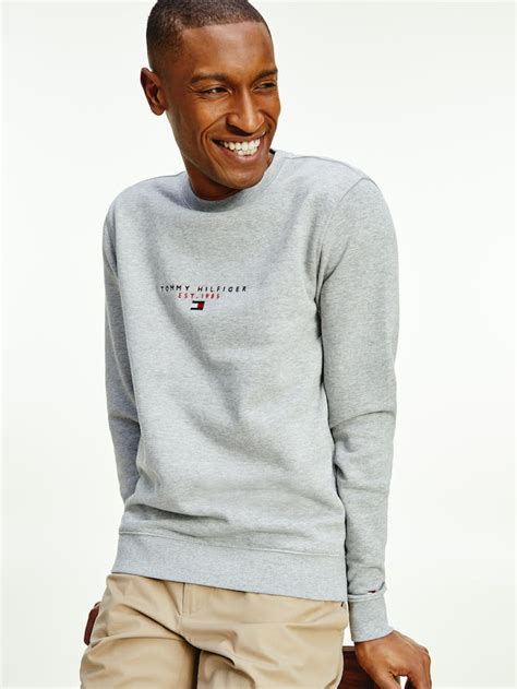 The Essential Crewneck Sweatshirt: A Versatile and Timeless Clothing Item