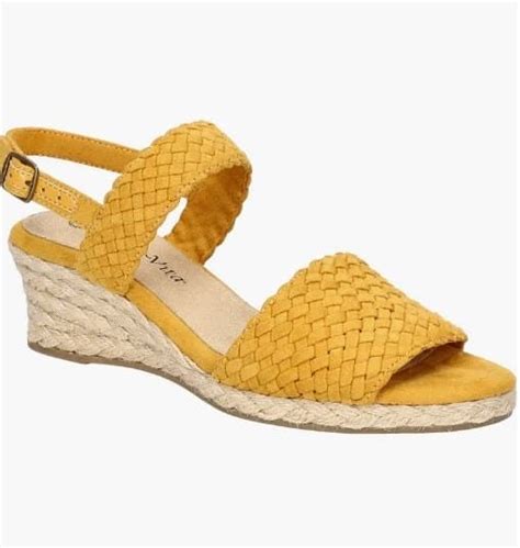 The Essential Guide to Espadrille Sandals: Timeless Style and Endless Versatility