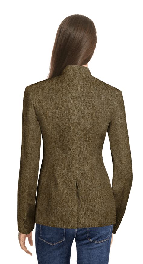 The Essential Guide to Tweed Blazers for Women: Elevate Your Style with Timeless Charm