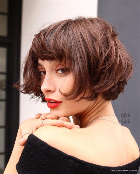 The Fringed Bob: The Chic and Edgy Haircut That Never Goes Out of Style