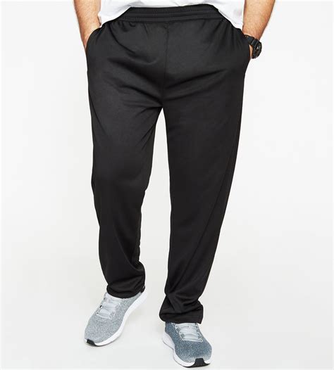 The Growing Popularity of Big and Tall Track Pants
