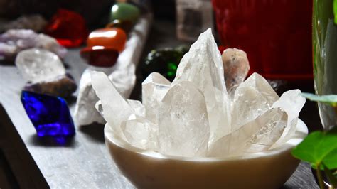 The Healing Powers of Cracked Quartz