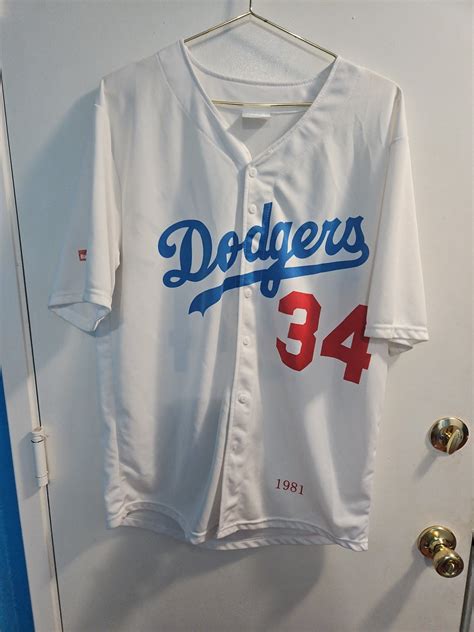 The Historical Significance of Fernando Valenzuela's Jersey Number 34