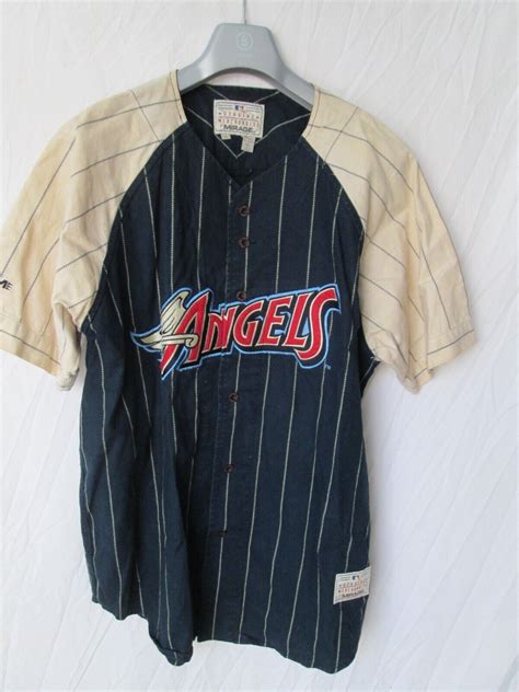 The History of the Anaheim Angels Baseball Jersey