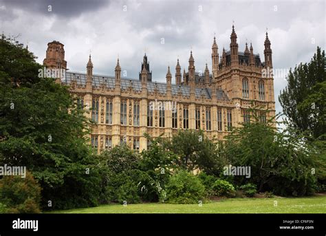 The Houses of Parliament: 1,000 Years of Westminster Palace