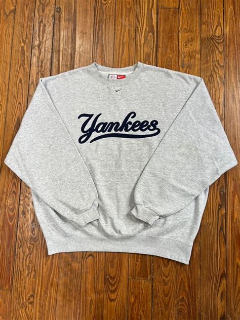 The Iconic Yankees Sweatshirt Nike