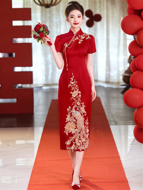 The Intricate Elegance of the Qipao: A Timeless Symbol of Chinese Culture