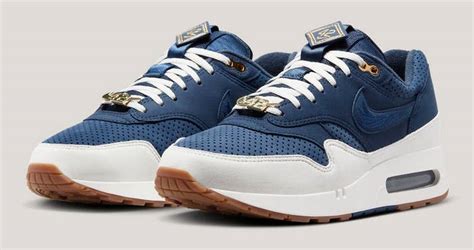 The Jackie Robinson Air Max 1: A Timeless Symbol of Breaking Barriers and Achieving Greatness