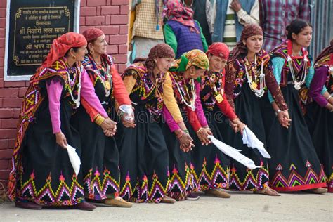 The Language of Folk Doc