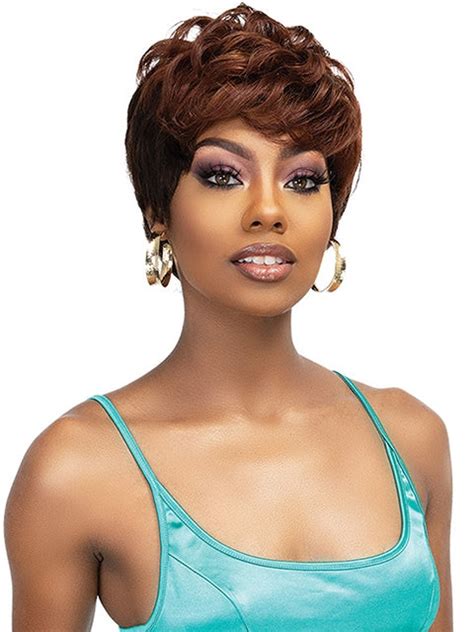 The Lavish World of Luxury Wigs