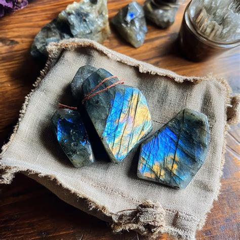 The Lore of Labradorite: A Mystical Stone with Ancient Roots