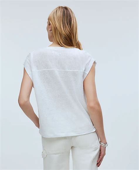 The Madewell Slouchy Relaxed V-Neck Tee: Eyelet White Linen Blend—A Comprehensive Guide