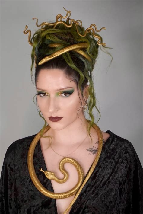 The Medusa-Inspired Hair: