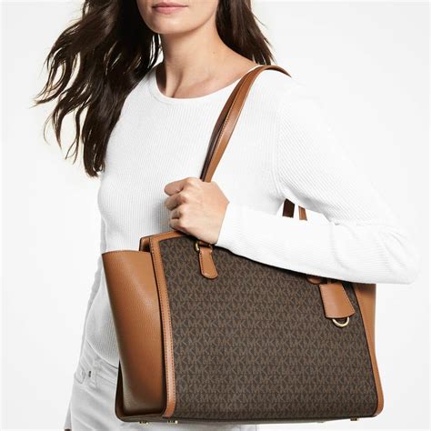 The Michael Kors Tote: A Timeless and Versatile Accessory