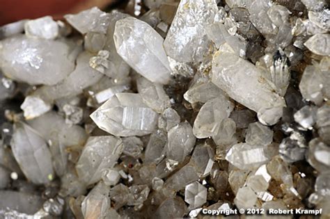 The Mineralogy of Quartz Crystals: A Foundation for Understanding