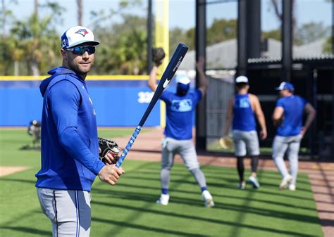 The Outfield Enigma: Kevin Kiermaier, Tampa Bay's Acrobatic Wonder