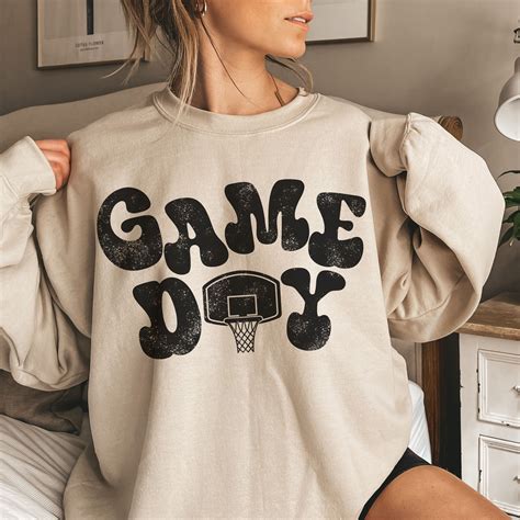 The Perfect Sweatshirt for Game Day and Beyond