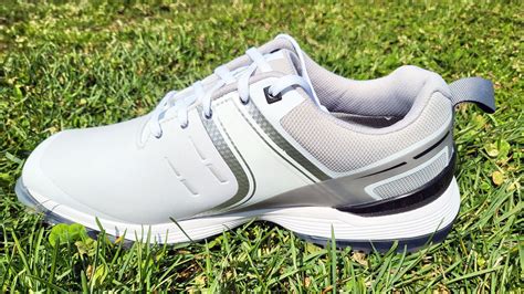 The Pinnacle of Golf Footwear Technology