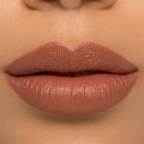 The Rosaline Nude: A Versatile and Enchanting Shade for Every Skin Tone