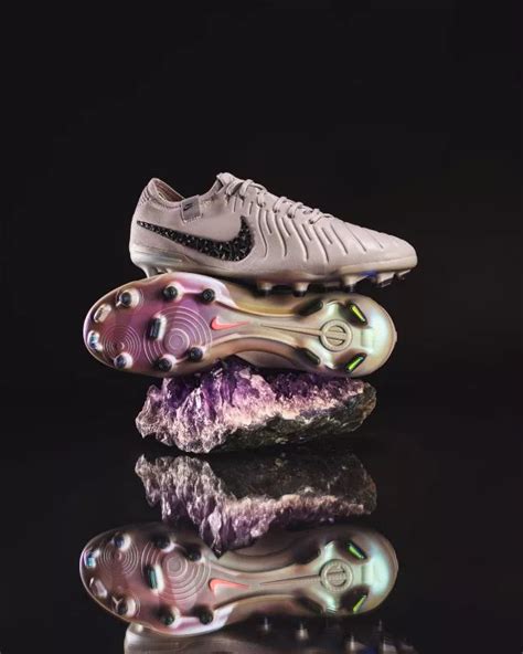 The Shimmering Brilliance of the Nike Gem Pack