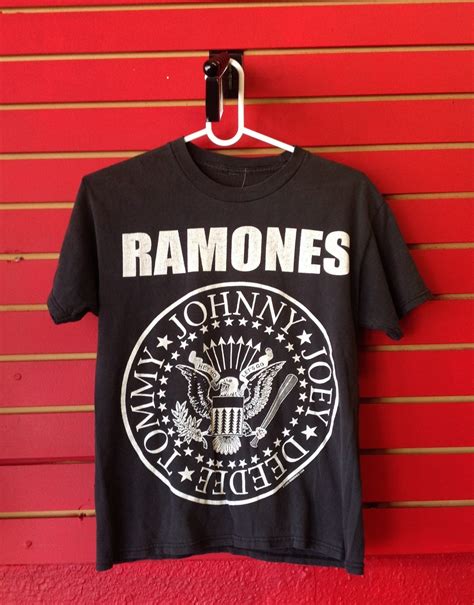 The Significance of Vintage Ramones T-Shirts