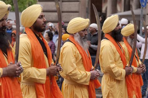 The Sikhs PDF