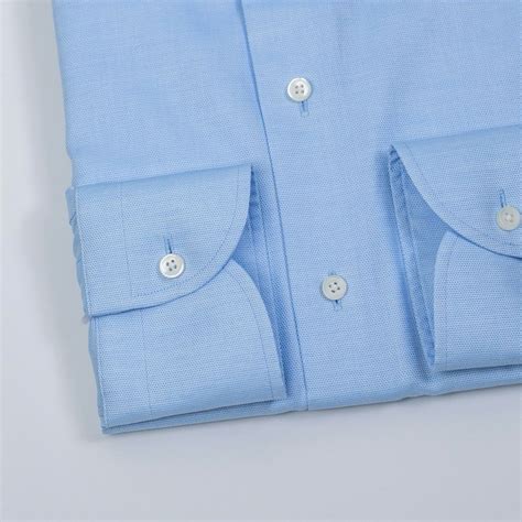 The Stafford Oxford Shirt: A Wardrobe Essential for the Discerning Gentleman