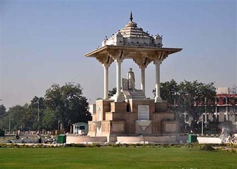 The Statue Circle: A Monumental Masterpiece in Jaipur