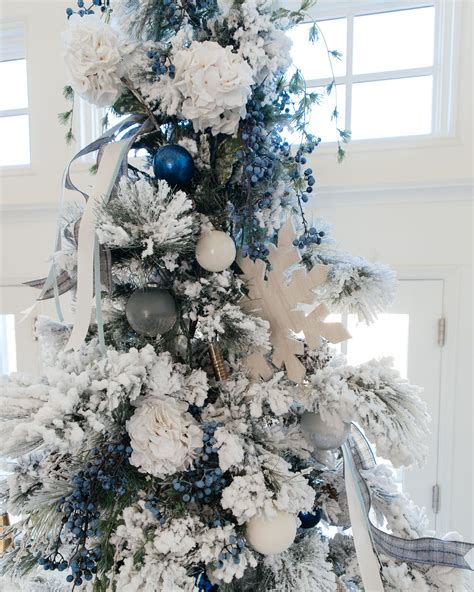 The Symbolism of White and Blue Christmas Trees