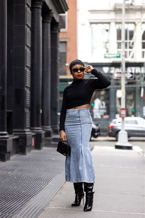 The Timeless Allure of Vintage Denim Skirts: A Style Guide and Essential Tips