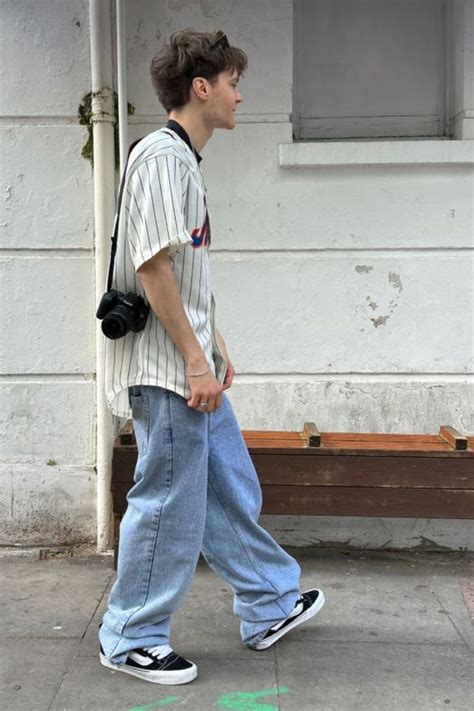 The Ultimate Guide to Baggy Pants for Men: A Comprehensive Style Exploration