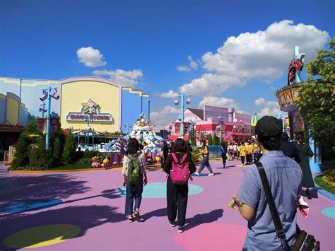 The Ultimate Guide to Beating the Crowds at Universal Studios Japan