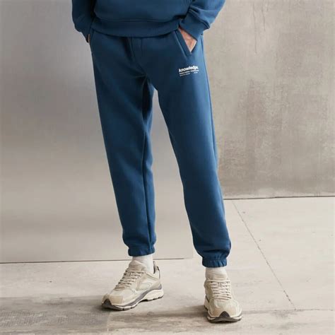 The Ultimate Guide to Boys' Sweatpants: Comfort, Style, and Functionality for the Active Boy