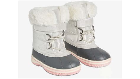 The Ultimate Guide to Children's Winter Snow Boots: Keeping Your Little Adventurers Warm and Cozy