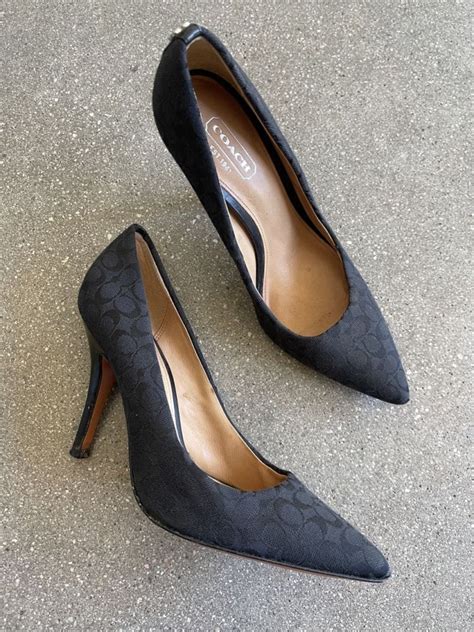 The Ultimate Guide to Comfy Heels in Black: Style, Comfort, and Empowerment