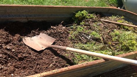 The Ultimate Guide to Compost Turner Tools: 3 Essential Tips for Successful Composting