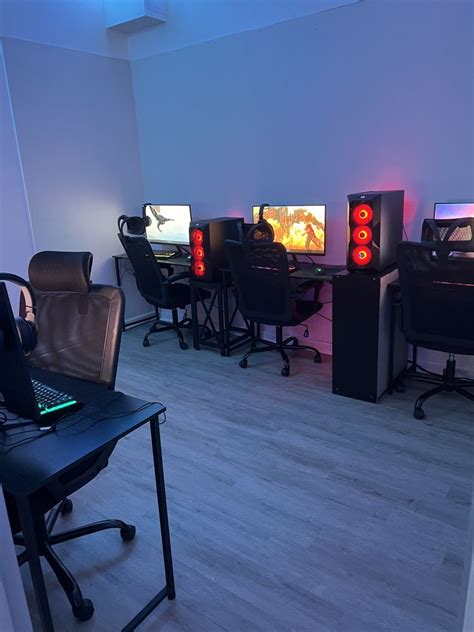 The Ultimate Guide to Console Gaming Cafes: A Thriving Hotspot for Gamers