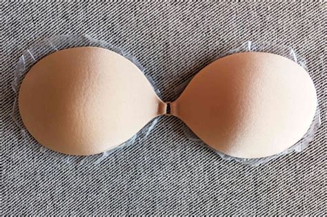 The Ultimate Guide to Convertible Bras: Versatility, Comfort, and Style