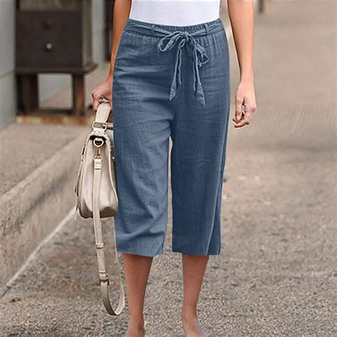 The Ultimate Guide to Crop Pants for Plus-Size Women