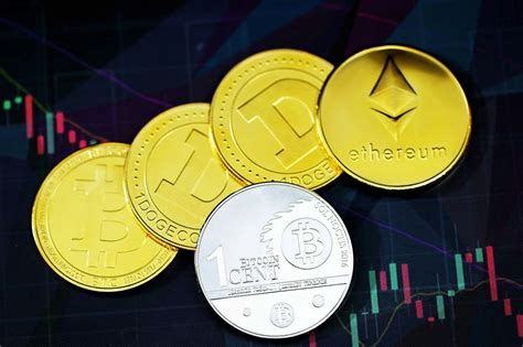 The Ultimate Guide to Cryptocurrencies: Revolutionizing the Financial Landscape