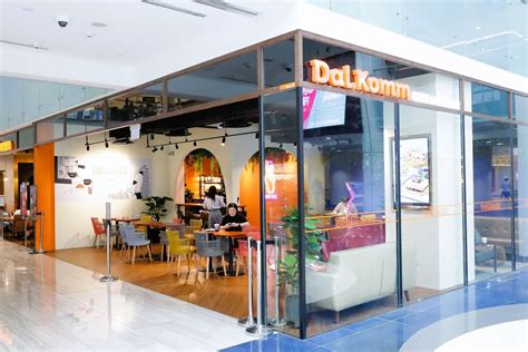 The Ultimate Guide to Dal.komm Coffee at Marina Square: